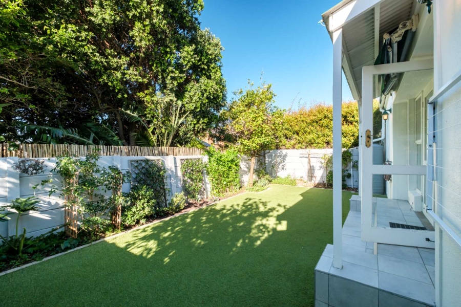 3 Bedroom Property for Sale in Lakeside Western Cape